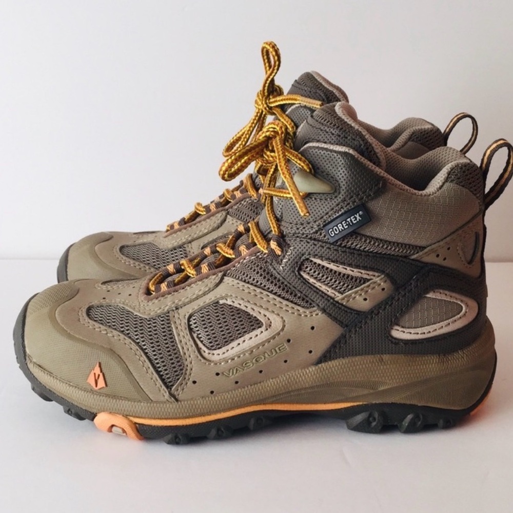 ✨VASQUE✨Vibram GoreTex 7087 Hiking Boots